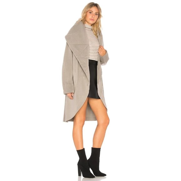 Young Fabulous & Broke Jackets & Blazers - NWT Revolve Young Fabulous Broke Sandrine Tan Quilted Knit Shawl Coat Jacket S/M